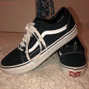 Vans women’s shoes SIZE  8 US
